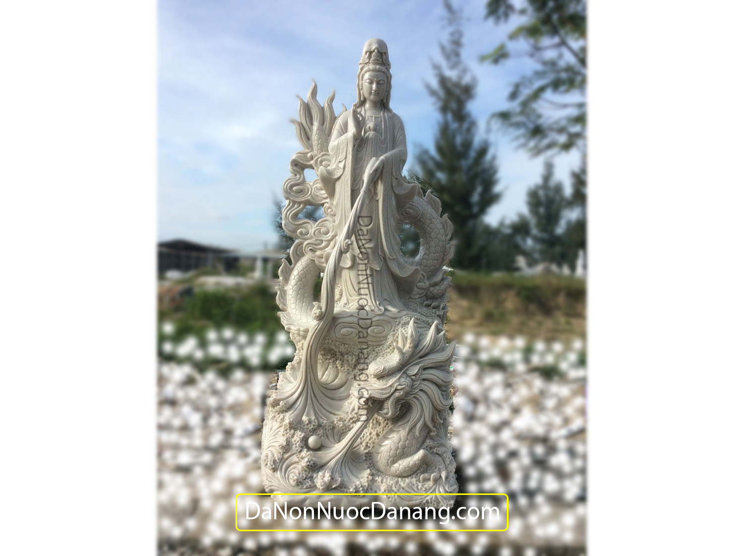 Tượng Phật Bà Quan Âm Cưỡi Rồng